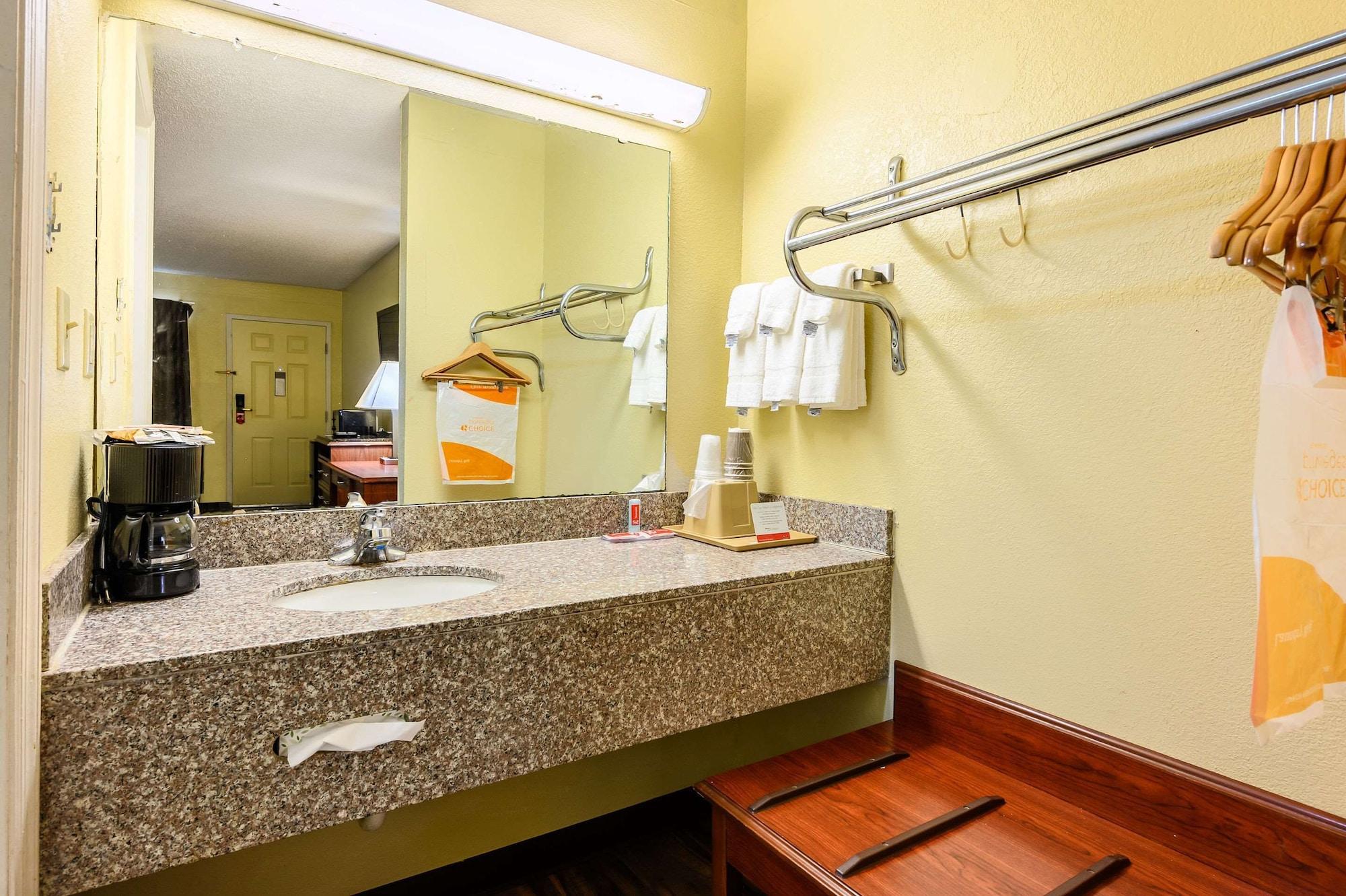 Econo Lodge Афіни Екстер'єр фото